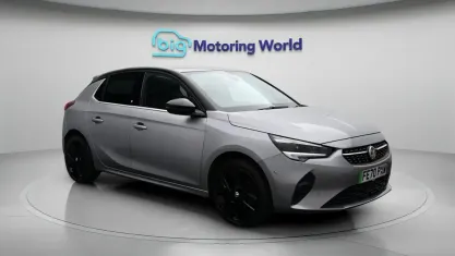 Begagnad Vauxhall Corsa-e Elite 100 kW (136 HK) 2020 Grå Halvkombi