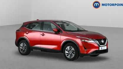 Used Nissan Qashqai Acenta Premium 140 HP (102 kW) 2023 Red SUV