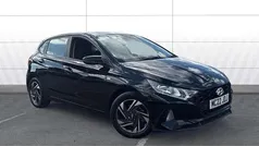 Black Used 2022 Hyundai i20 SE Hatchback | £14,885 (Fair price)