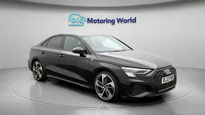 Begagnad Audi A3 S-Line 150 HK (110 kW) 2022 Svart Sedan