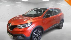 Red Used 2018 Renault Kadjar Signature SUV | £11,490 (Fair price)