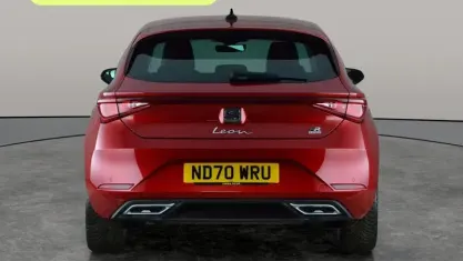 Begagnad Seat Leon FR 204 HK (150 kW) 2023 Halvkombi