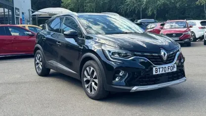 Used Renault Captur Version S 131 HP (96 kW) 2020 Black SUV