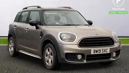 Used 2019 Mini Cooper Classic Hatchback | £12,499 (Fair price)