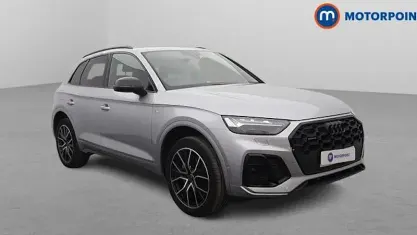Begagnad Audi Q5 Black Edition 204 HK (150 kW) 2024 Silver SUV