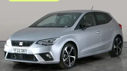 Usado Seat Ibiza FR Sport 110 HP (80 kW) 2022 Prateado Citadino
