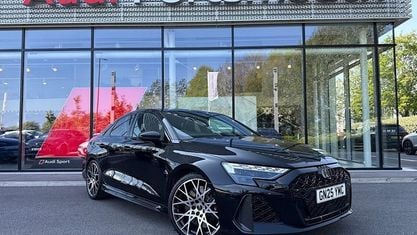 Begagnad Audi RS3 Comfort 400 HK (294 kW) 2025 Svart Sedan