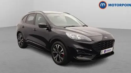Usado Ford Kuga ST-Line X 190 CV (139 kW) 2023 Negro SUV