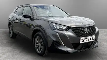 Used Peugeot 2008 Active+ 101 HP (74 kW) 2023 Grey SUV