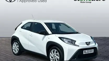 Used Toyota Aygo X PURE 72 HP (52 kW) 2025 SUV