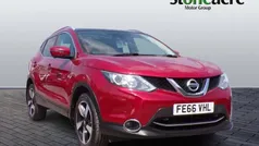 Red Used 2016 Nissan Qashqai N-Connecta SUV | £7,995 (Fair price)