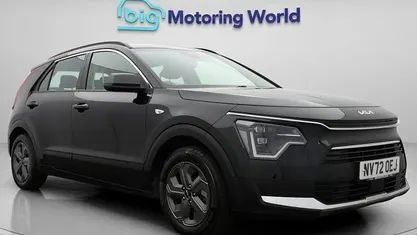 Begagnad Kia Niro 141 HK (103 kW) 2023 Svart SUV