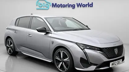 Usado Peugeot 308 GT 131 HP (96 kW) 2024 Cinzento Citadino
