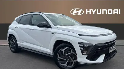 Używany Hyundai Kona N Line 129 KM (94 kW) 2025 Biały SUV