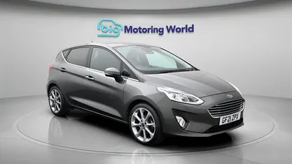 Begagnad Ford Fiesta Titanium X 125 HK (91 kW) 2020 Grå Halvkombi