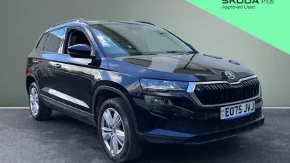 Gebraucht Skoda Karoq SE 150 PS (110 kW) 2025 Schwarz SUV