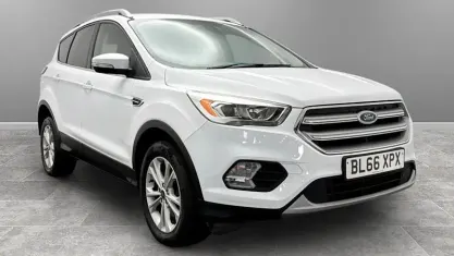Used Ford Kuga Titanium 120 HP (88 kW) 2017 White SUV