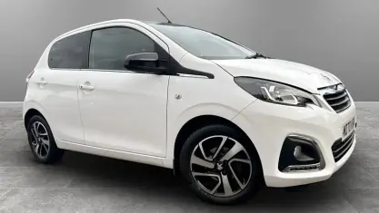 Begagnad Peugeot 108 Allure 72 HK (52 kW) 2022 Halvkombi