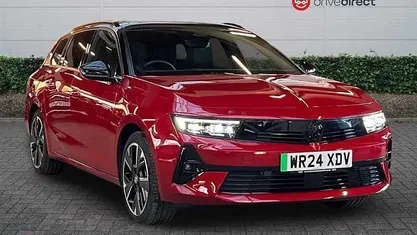 Red Used 2024 Vauxhall Astra Ultimate Estate | £18,850 (Fair price)