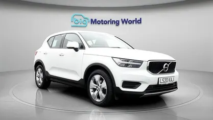 White Used 2020 Volvo XC40 Momentum SUV | £17,500 (Fair price)