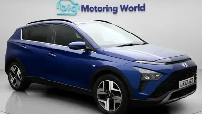 Usado Hyundai Bayon Premium 101 HP (74 kW) 2023 Azul SUV