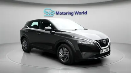 Begagnad Nissan Qashqai Acenta Premium 140 HK (102 kW) 2022 Svart SUV