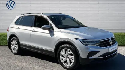 Usado VW Tiguan Life 150 HP (110 kW) 2023 SUV