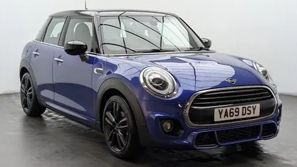 Blue Used 2019 Mini Cooper Hatch Hatchback | £12,150 (Good price)