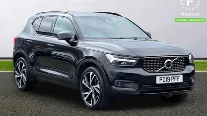 Used Volvo XC40 R-Design Pro 247 HP (181 kW) 2019 Black SUV