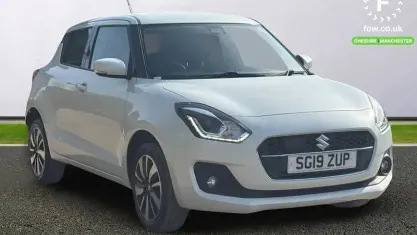 Used Suzuki Swift SZ5 90 HP (66 kW) 2019 White Hatchback