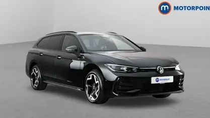 Used VW Passat R-line 272 HP (200 kW) 2025 Black Estate