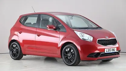 Used Kia Venga 125 HP (91 kW) 2015 Red Hatchback