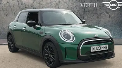 Used Mini Cooper Exclusive 136 HP (100 kW) 2023 Green Hatchback