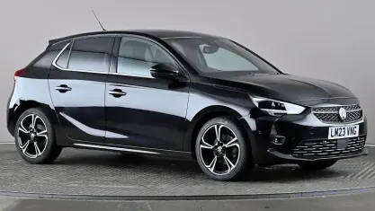 Begagnad Vauxhall Corsa Ultimate 101 HK (74 kW) 2023 Svart Halvkombi