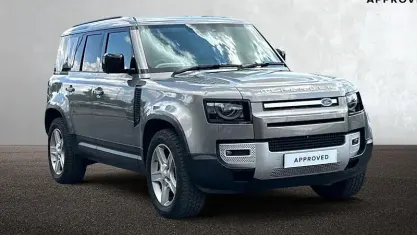 Used Land Rover Defender SE 300 HP (220 kW) 2023 SUV