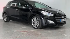 Used 2016 Hyundai i30 Premium Hatchback | £5,795 (Fair price)