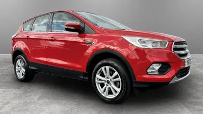 Used Ford Kuga Zetec 120 HP (88 kW) 2017 Red SUV