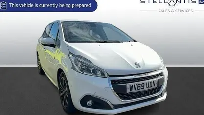 Used Peugeot 208 82 HP (60 kW) 2019 Hatchback