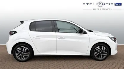 Used Peugeot 208 Allure+ 102 HP (75 kW) 2023 Hatchback