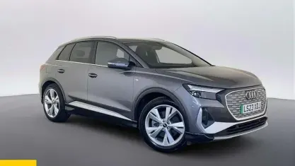 Usado Audi Q4 e-tron S-Line 150 kW (204 CV) 2023 Gris SUV