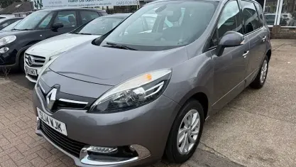 Begagnad Renault Scenic E-Tech Dynamique 110 HK (80 kW) 2015 Kombi