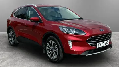 Used Ford Kuga Titanium 190 HP (139 kW) 2020 Red SUV