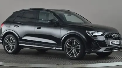 Begagnad Audi Q3 Black Edition 150 HK (110 kW) 2022 Svart SUV