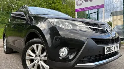 Usado Toyota RAV4 150 HP (110 kW) 2015 SUV