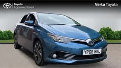 Blue Used 2016 Toyota Auris Hybrid Design Hatchback | £10,182 (Fair price)