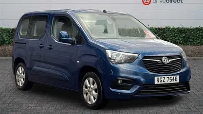 Blue Used 2020 Vauxhall Combo S Estate | £11,030 (Fair price)