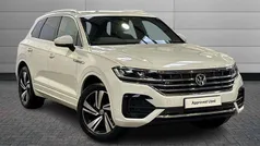 White Used 2019 VW Touareg R-line SUV | £27,991 (Fair price)
