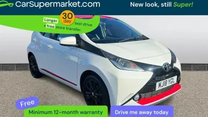 Begagnad Toyota Aygo x-press 69 HK (50 kW) 2018 Vit Halvkombi