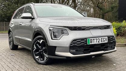 Begagnad Kia Niro 150 kW (204 HK) 2024 SUV