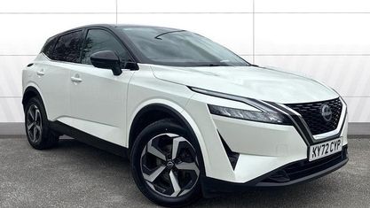 Używany Nissan Qashqai N-Connecta 140 KM (102 kW) 2023 Biały SUV